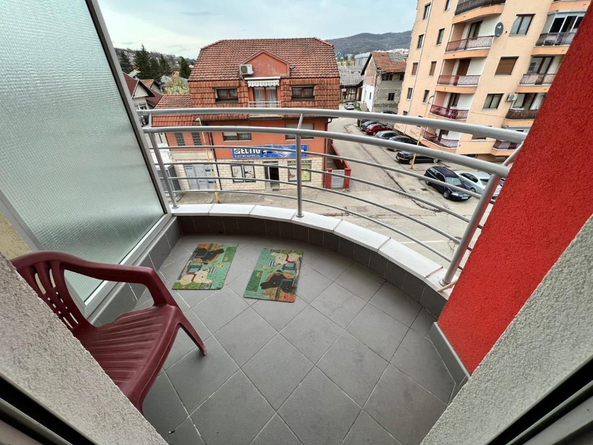 Apartman Lana Apartment Doboj Exterior photo