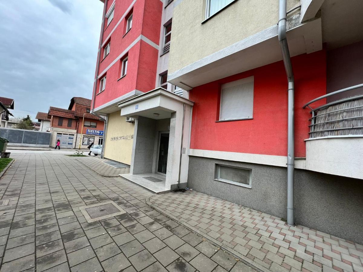 Apartman Lana Apartment Doboj Exterior photo